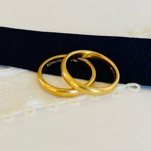 Set of 2 Tiffany 18K Gold Bands